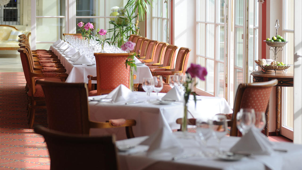 Schlosshotel Neckarbischofsheim Екстериор снимка