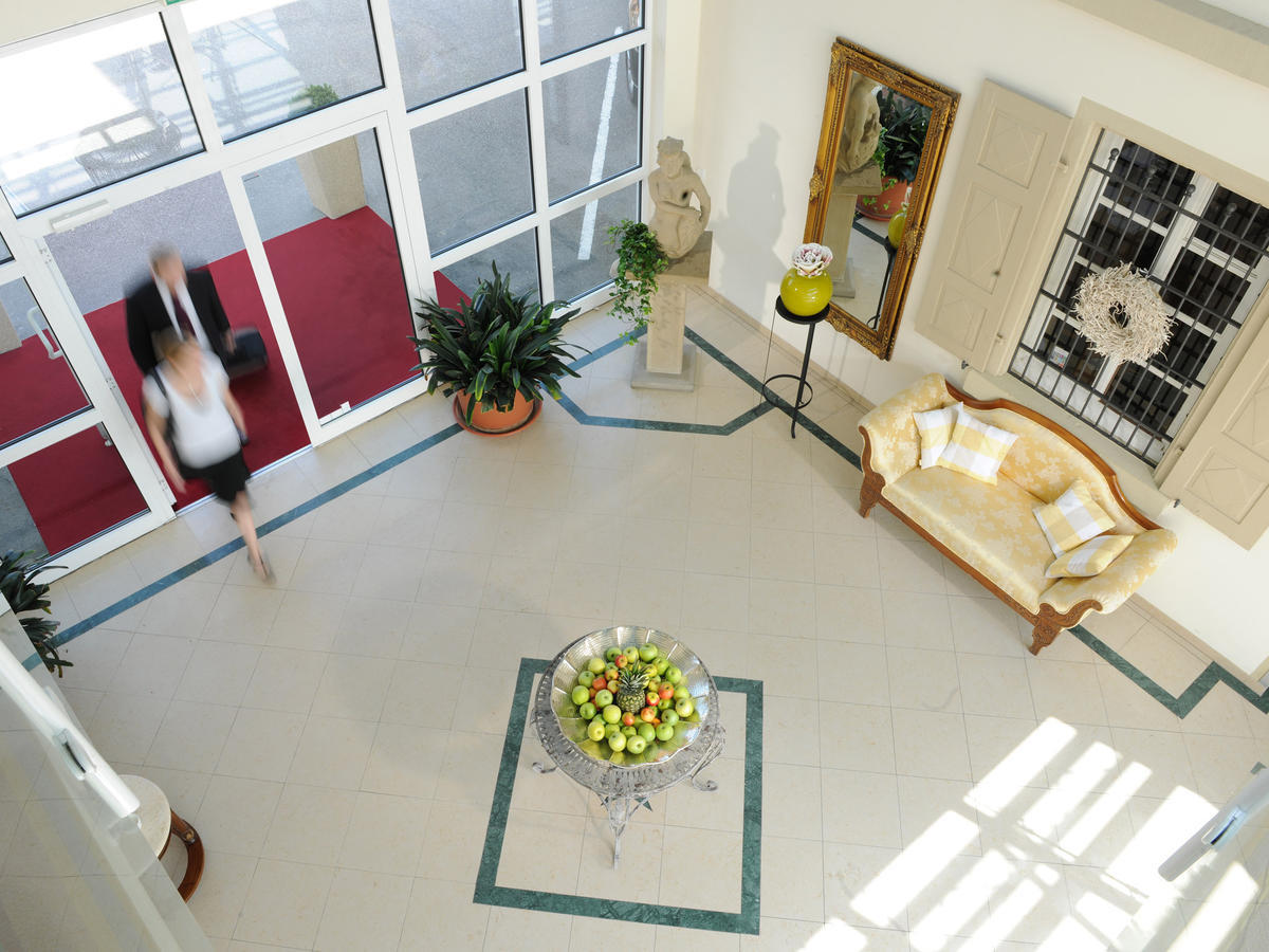 Schlosshotel Neckarbischofsheim Екстериор снимка