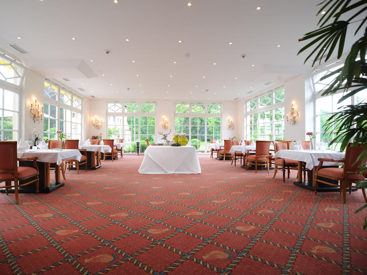 Schlosshotel Neckarbischofsheim Екстериор снимка
