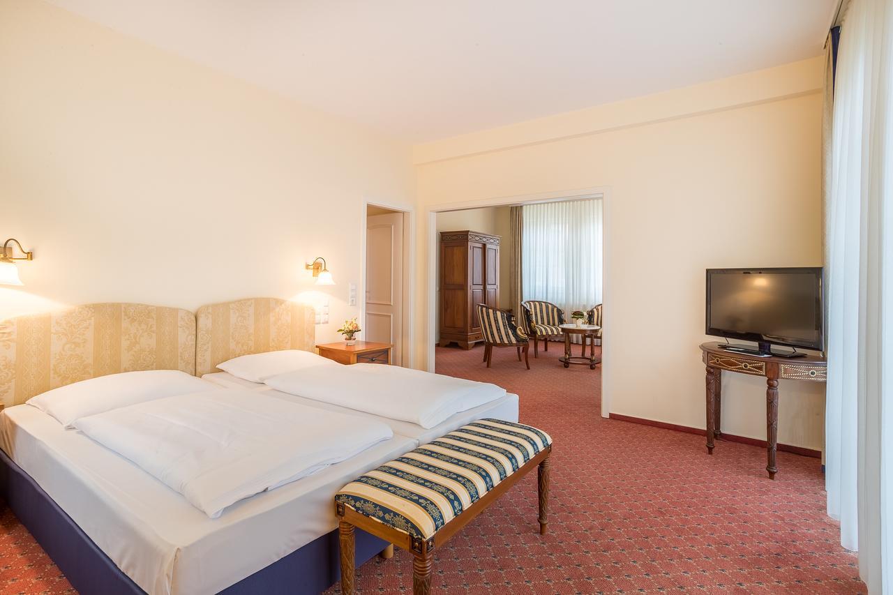 Schlosshotel Neckarbischofsheim Екстериор снимка
