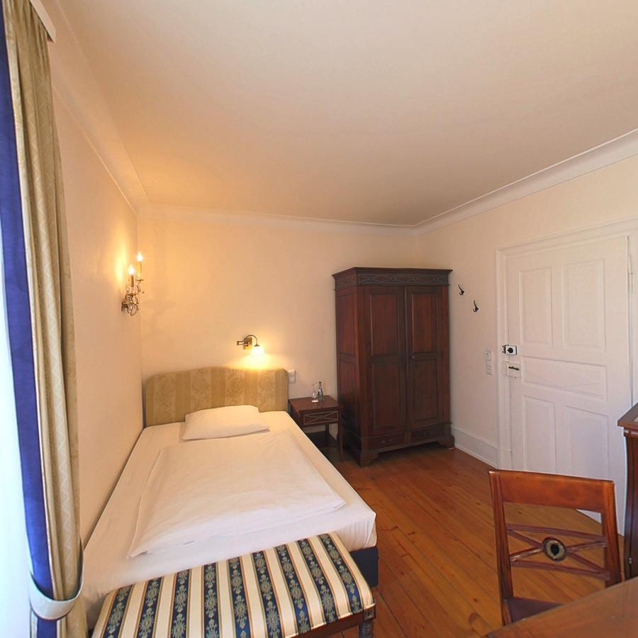 Schlosshotel Neckarbischofsheim Екстериор снимка